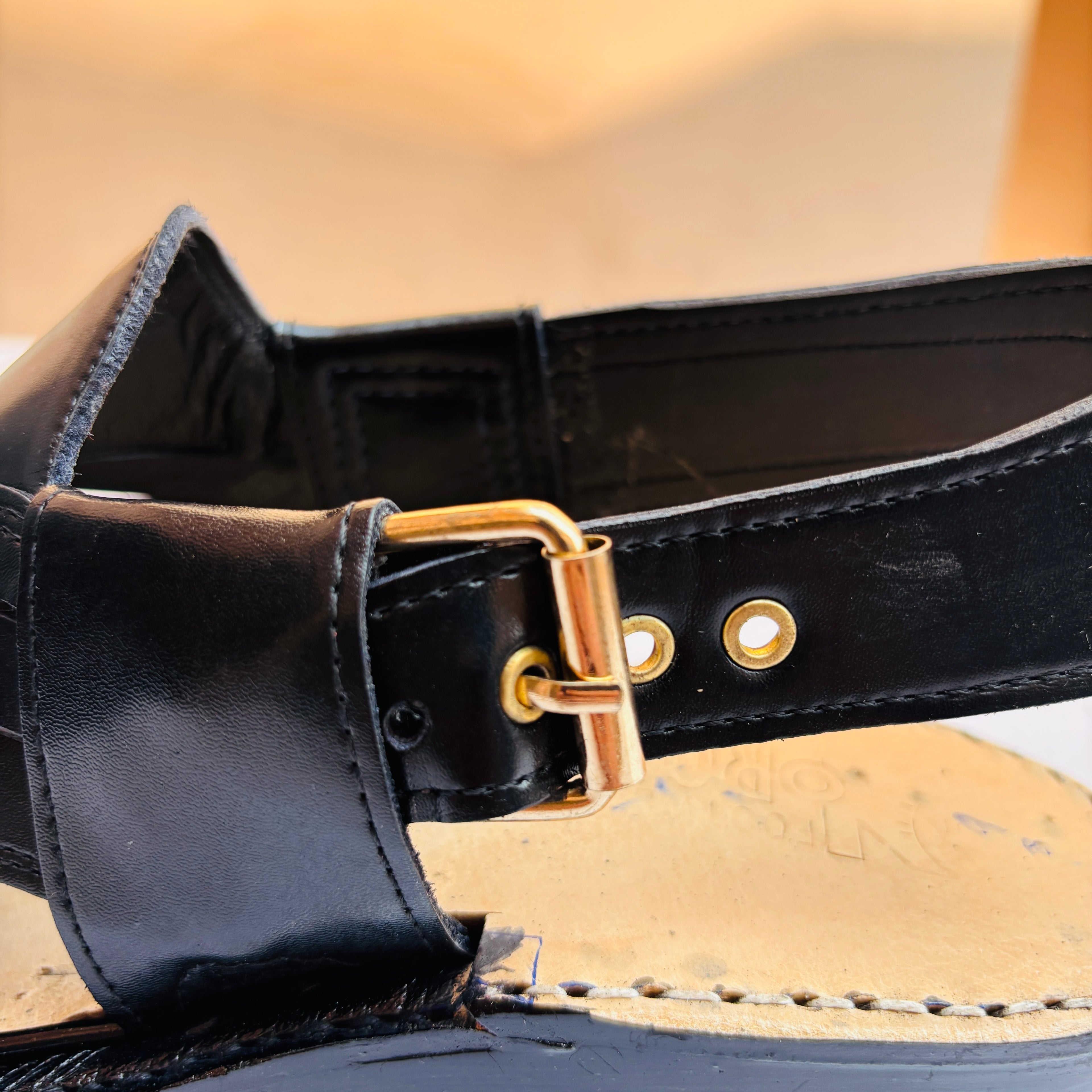 Handmade Leather Nirozi Chappal